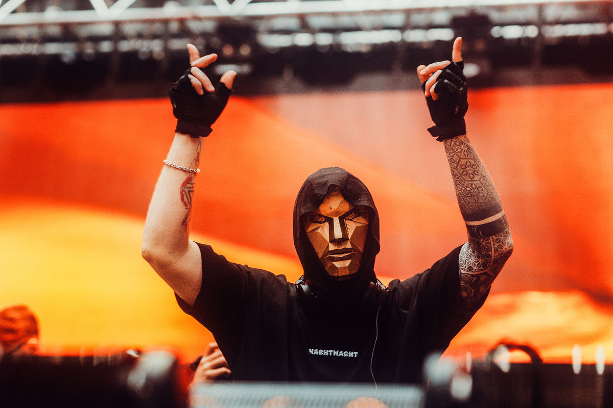 Loading... just a sec